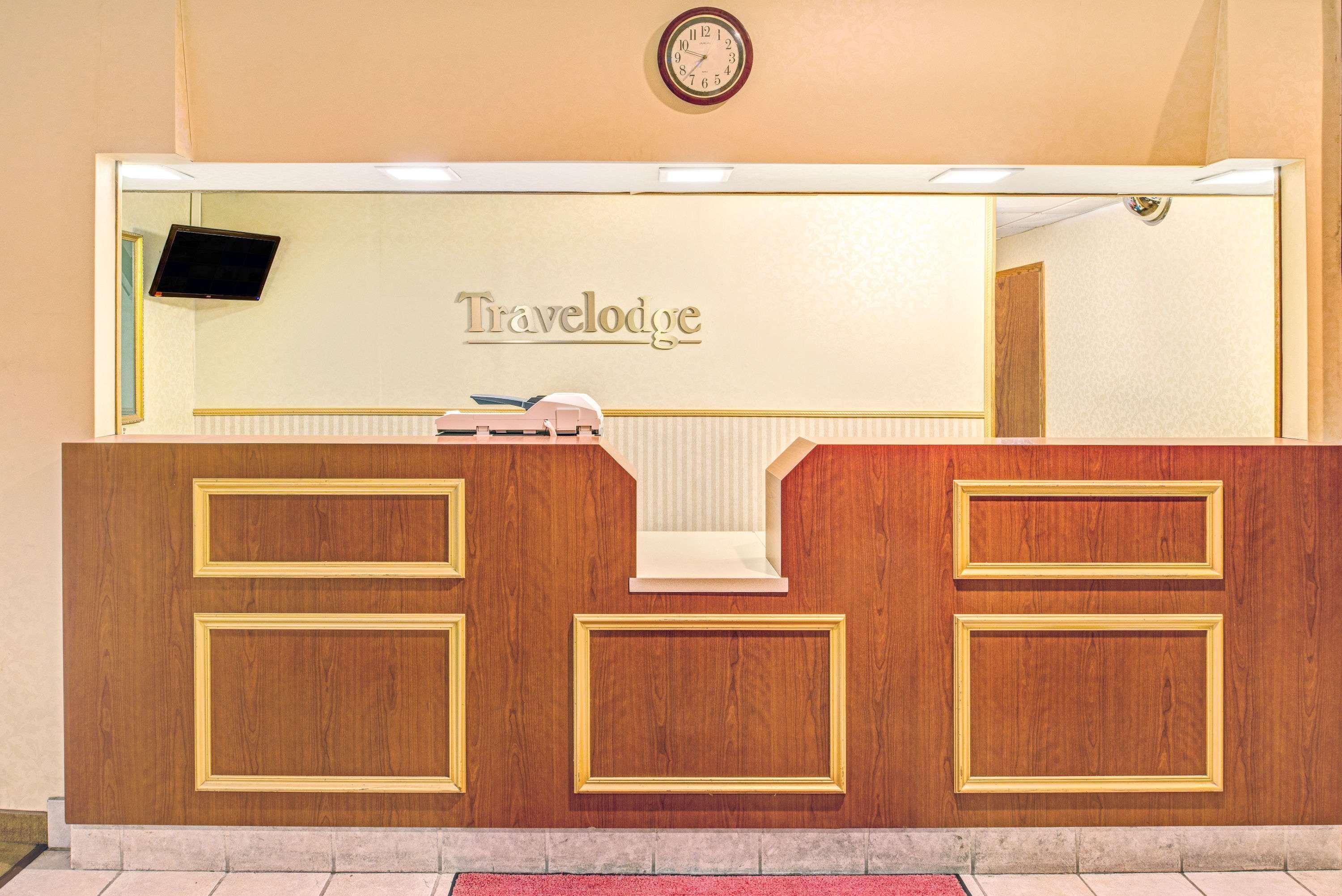 Travelodge By Wyndham Lincoln Airport I-80 Екстериор снимка